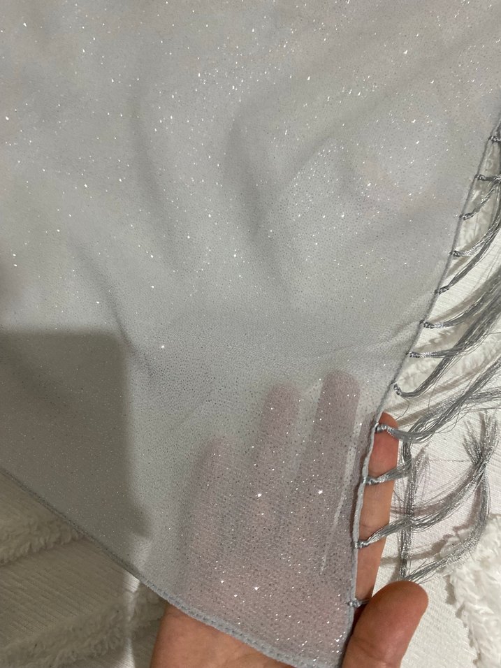 Gümüş renk simli püsküllü abiye şal - Görsel 4