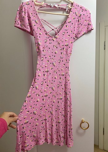 Pembe V Yaka Midi Elbise