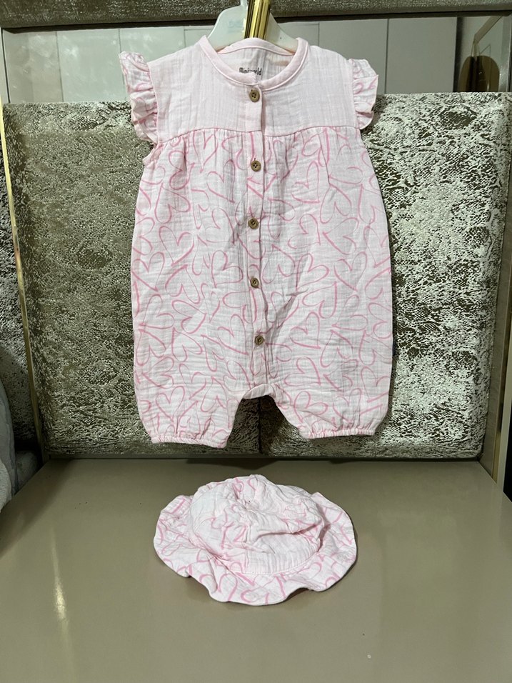 Nakışlı Pembe Kız Bebek Tulum ve Şapka - Görsel 2
