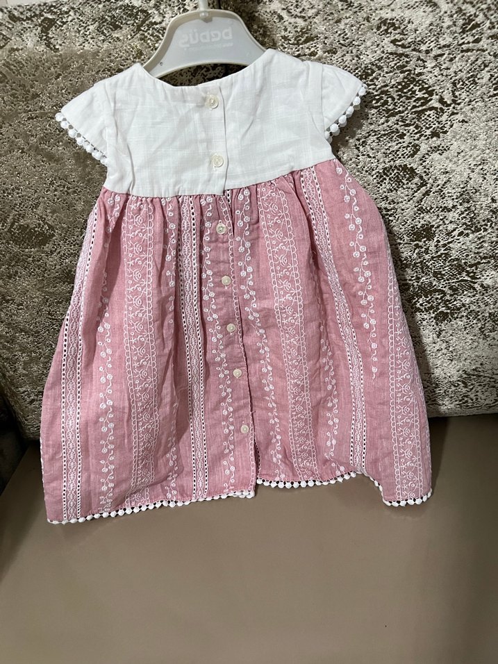 Dantel Detaylı Pembe Nakışlı Kız Elbisesi - Görsel 2