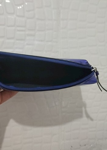 Avon Parlak Mavi Kadın Makyaj Çantası