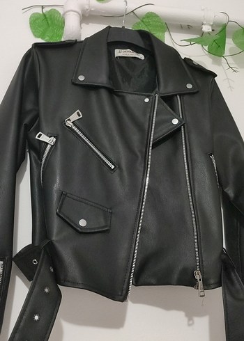 l Beden Siyah Kemerli Kadın Deri Biker Ceket Hiç kullanılmamış 