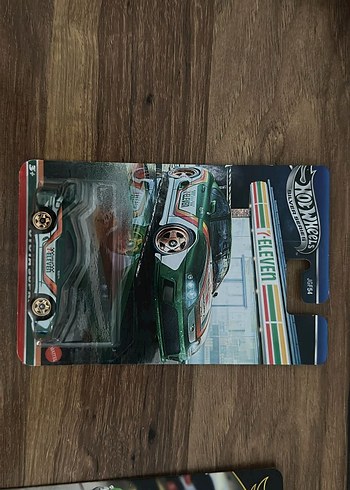 Koyu Yeşil Hot Wheels Oyuncak Araba