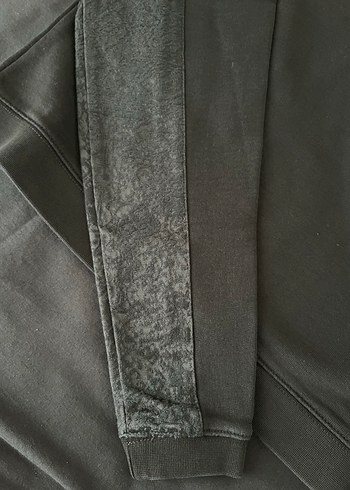 xs Beden siyah Renk Les Benjamins Siyah Kadife Detaylı Crop Kadın Sweatshirt