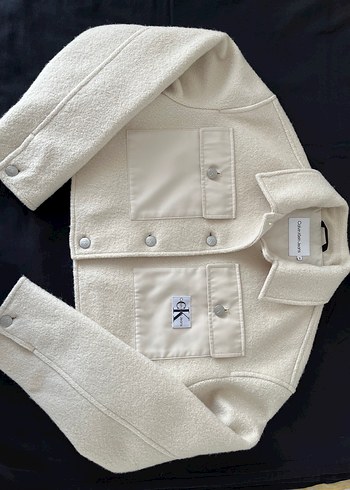 Calvin Klein Jeans Ekru Crop Kadın Ceket