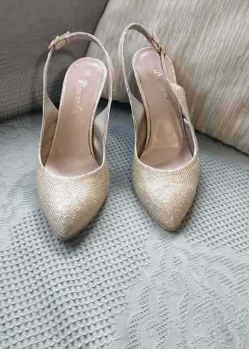 Diğer Bej Parlak Simli Stiletto Topuklu Kadın Ayakkabı