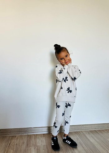 Zara Kız Çocuk Gri Baskılı Örme Eşofman Takımı