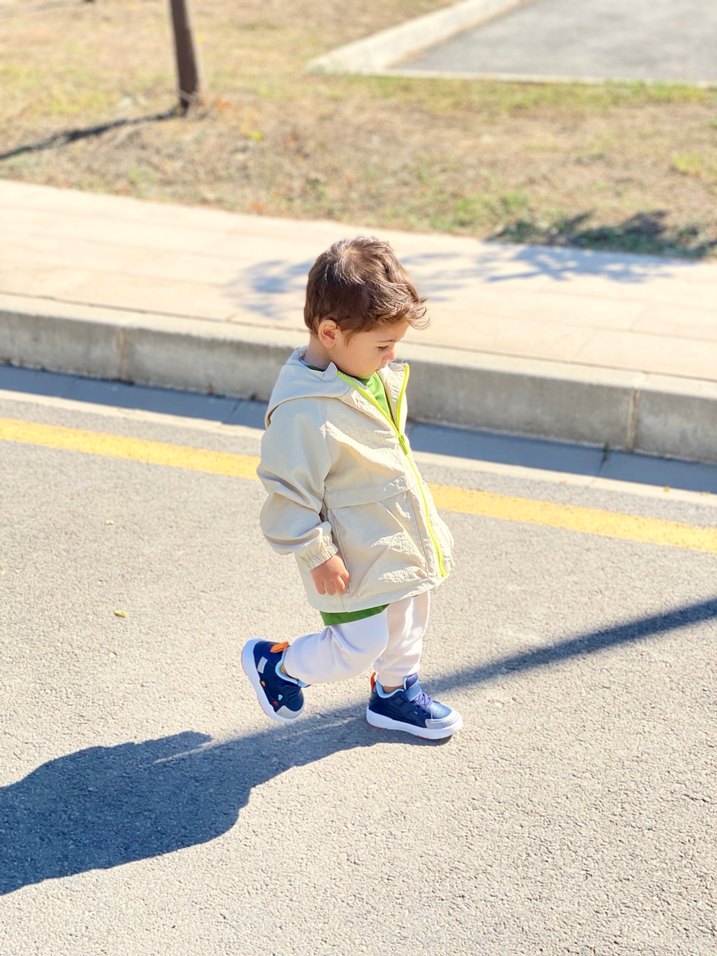 Bej Kapüşonlu Erkek Çocuk Keten Ceket - Görsel 2