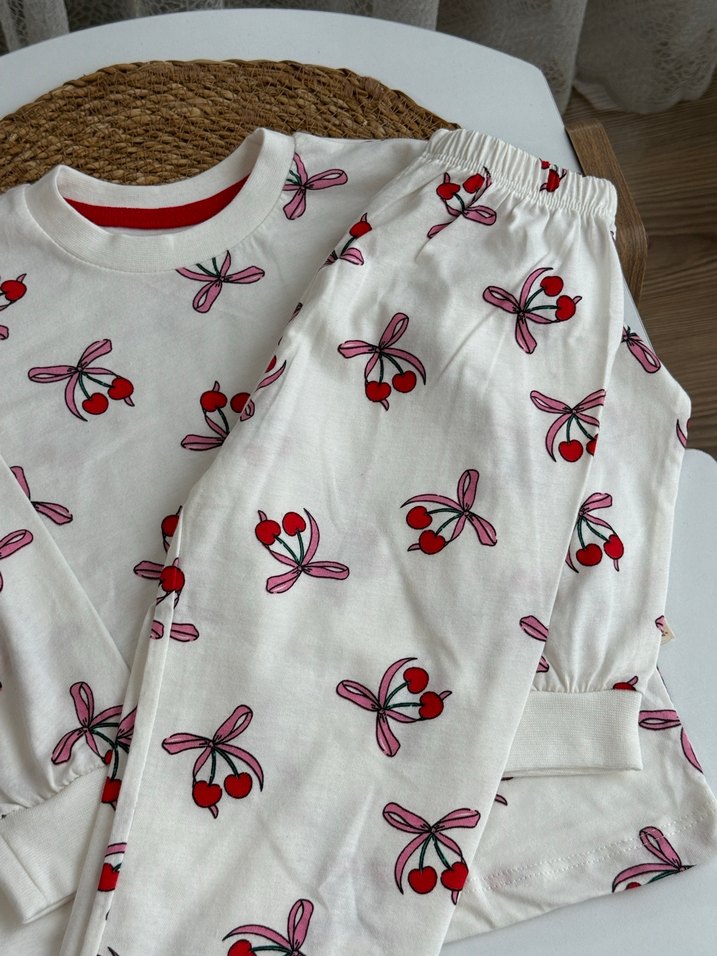 Beyaz Kiraz Desenli Pamuklu Çocuk Pijama Takımı - Görsel 2