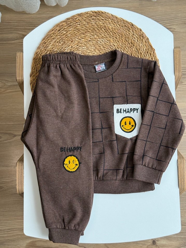 Kahverengi Takım - Görsel 2