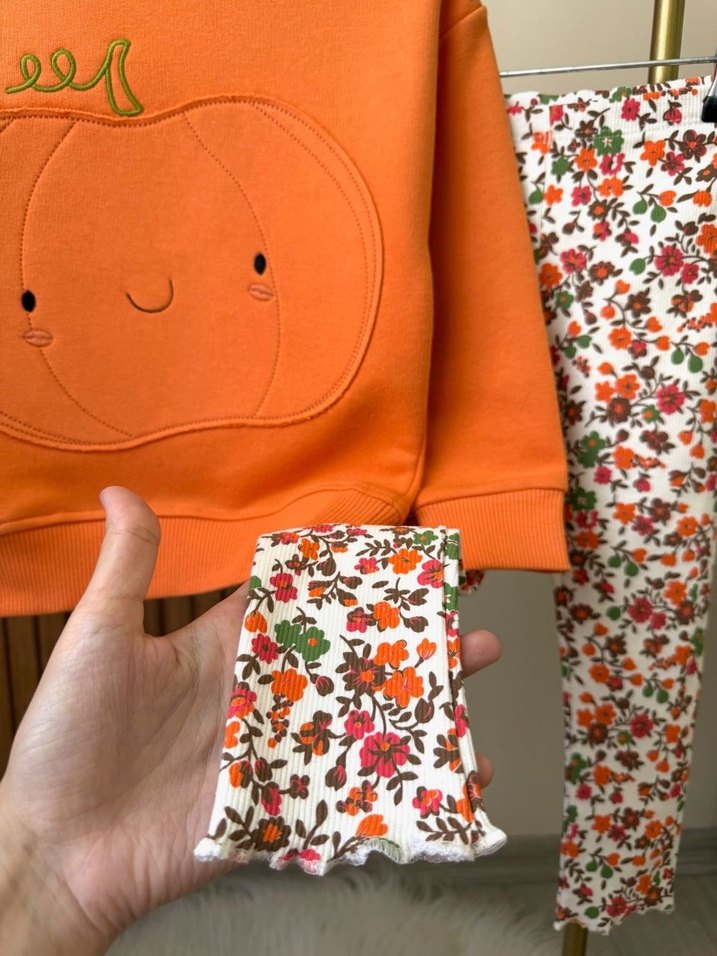 Turuncu Çiçekli Takım - Görsel 3