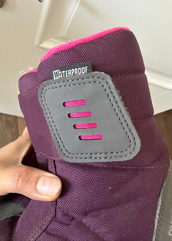 Mor Kız Çocuk Cırt Cırtlı Bot - Görsel 3