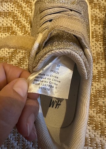 H&M Kız Çocuk Gri simli Cırt Cırtlı Spor Ayakkabı - Görsel 3