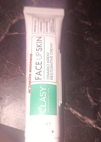 Diğer Clasy Onarıcı Yüz Kremi 15 ml
