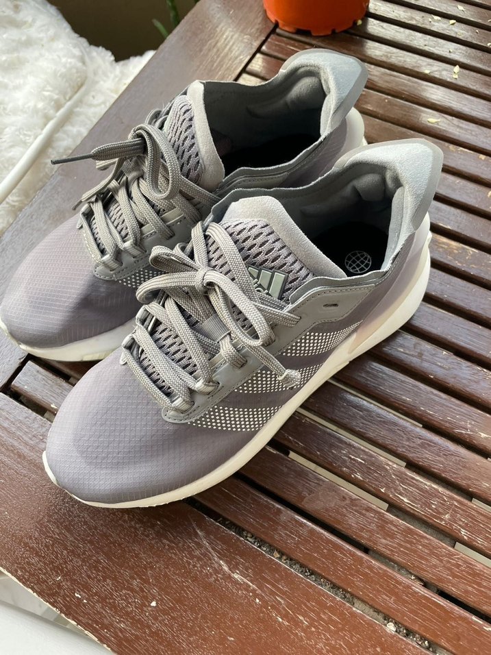 Adidas unisex spor ayakkabı - Görsel 4