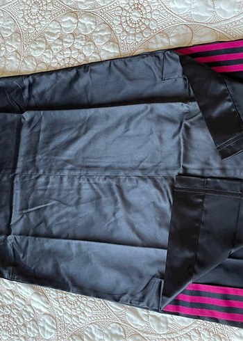 Siyah Yüksek Yakalı Kısa Kollu Mini Elbise - Görsel 6