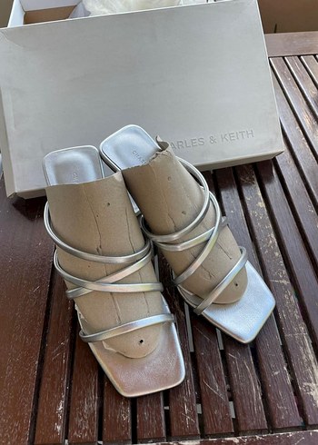 Charles & Keith Parlak Topuklu Sandalet - Görsel 6
