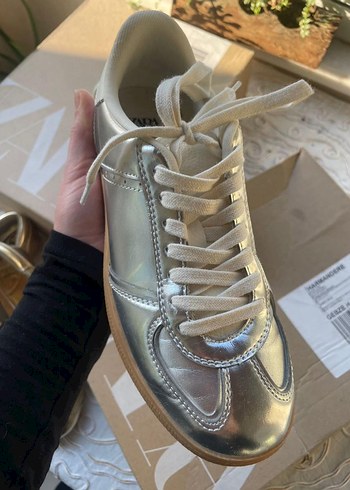 Zara Metalik efektli spor ayakkabı - Görsel 2