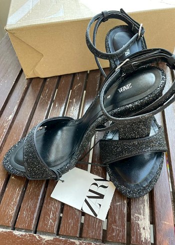 Zara Simli Blok Tabanlı Sandalet - Görsel 7
