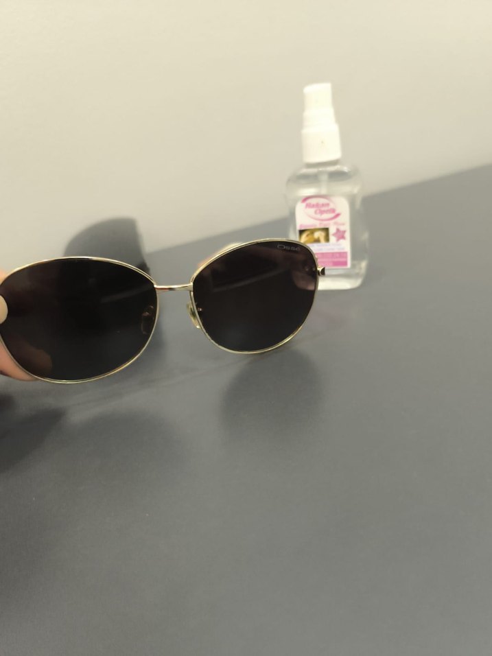 Beyaz Parlak Kadın Güneş Gözlüğü - Görsel 4