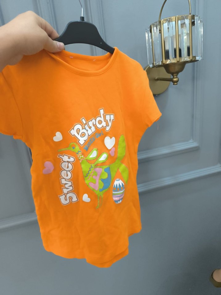Turuncu Baskılı Kız Tişörtü - Görsel 4