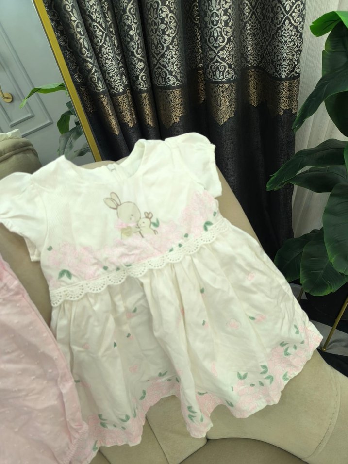 Düğmeli Pembe Nakışlı Bebek Kız Tulumu - Görsel 4