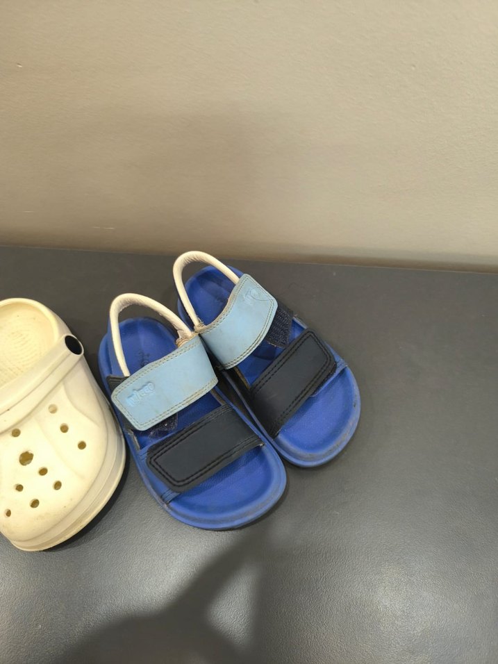 Mavi Erkek Çocuk Cırt Cırtlı Kauçuk Sandalet bı çift terlik - Görsel 3