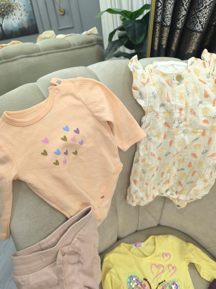 Renkli Kelebek Nakışlı Bebek Kız Takımı 5 parça sorunsuzlar - Görsel 2