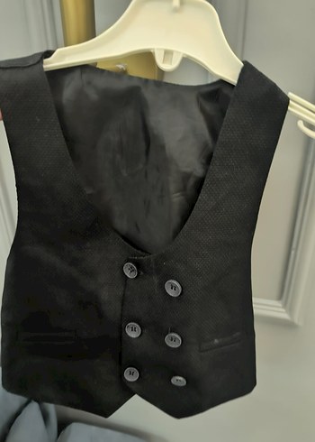 Klasik Siyah Çocuk Yeleği - Görsel 2