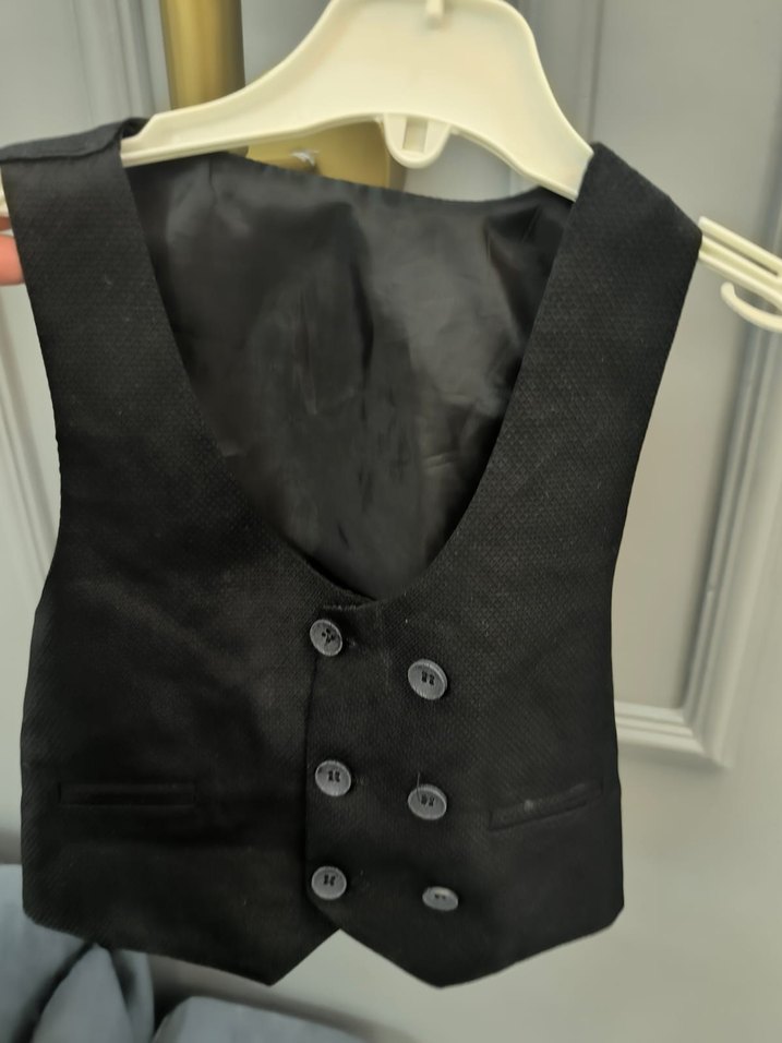 Klasik Siyah Çocuk Yeleği - Görsel 2