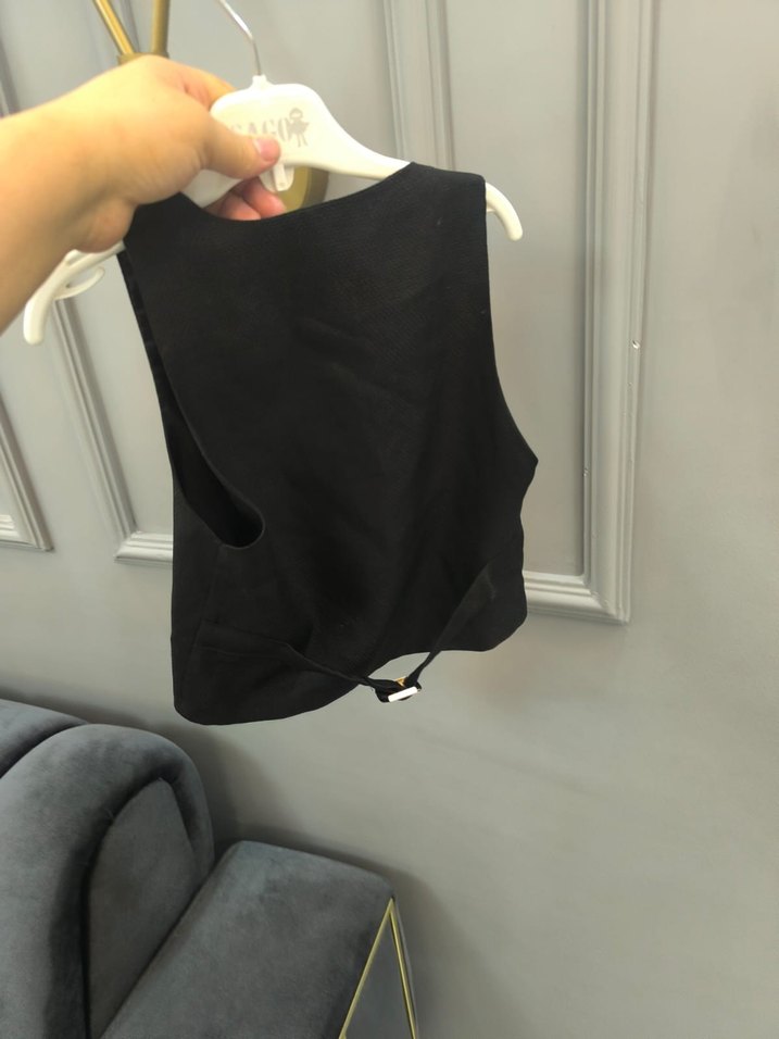 Klasik Siyah Çocuk Yeleği - Görsel 4