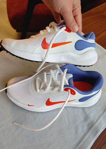 Nike Nike Erkek Çocuk Beyaz Renkli Spor Ayakkabı