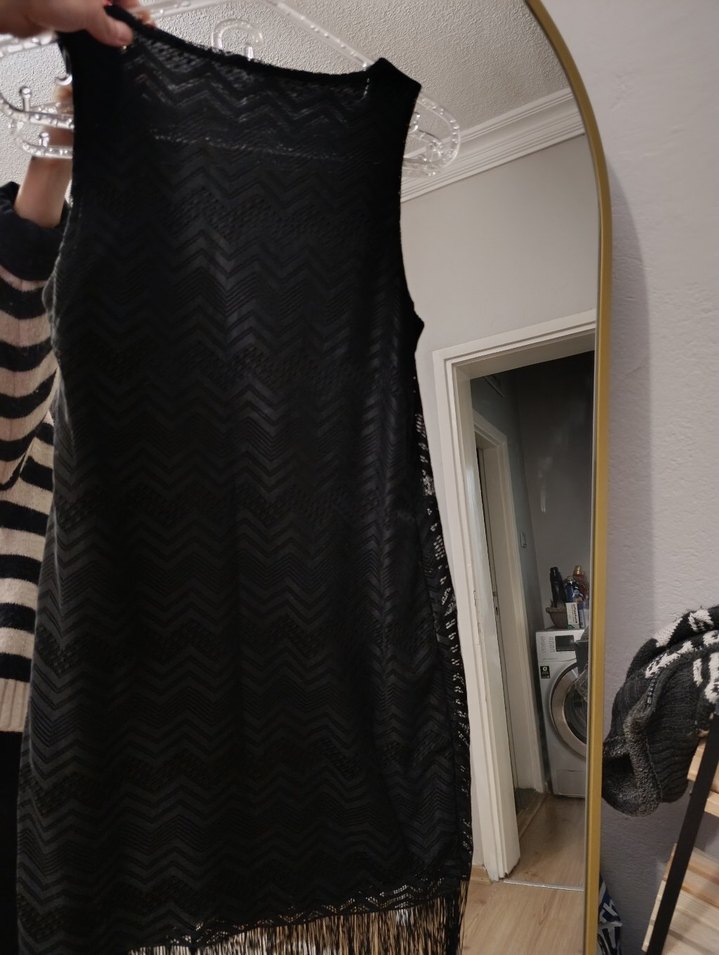 Püsküllü Bohem Siyah Midi Elbise - Görsel 3