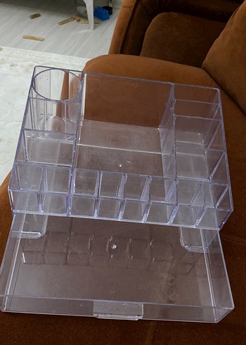 Bej Çok Bölmeli Makyaj Organizer Kutusu
