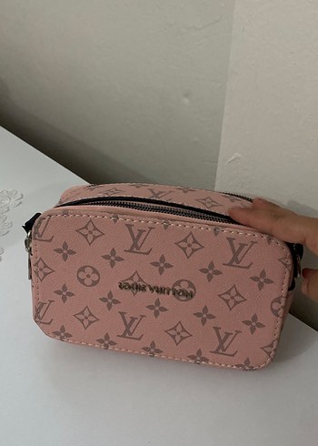 Pembe Desenli Deri Kadın Çapraz Çanta