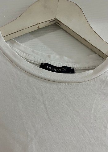 Trendyol & Milla Kadın Beyaz Kısa Kollu Pamuklu Tişört