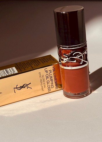 YSL Loveshine Parlatıcı Lipgloss - Bej