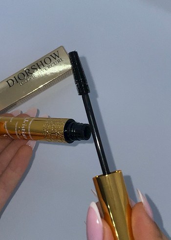 DiorShow Parlak Gold Maskara