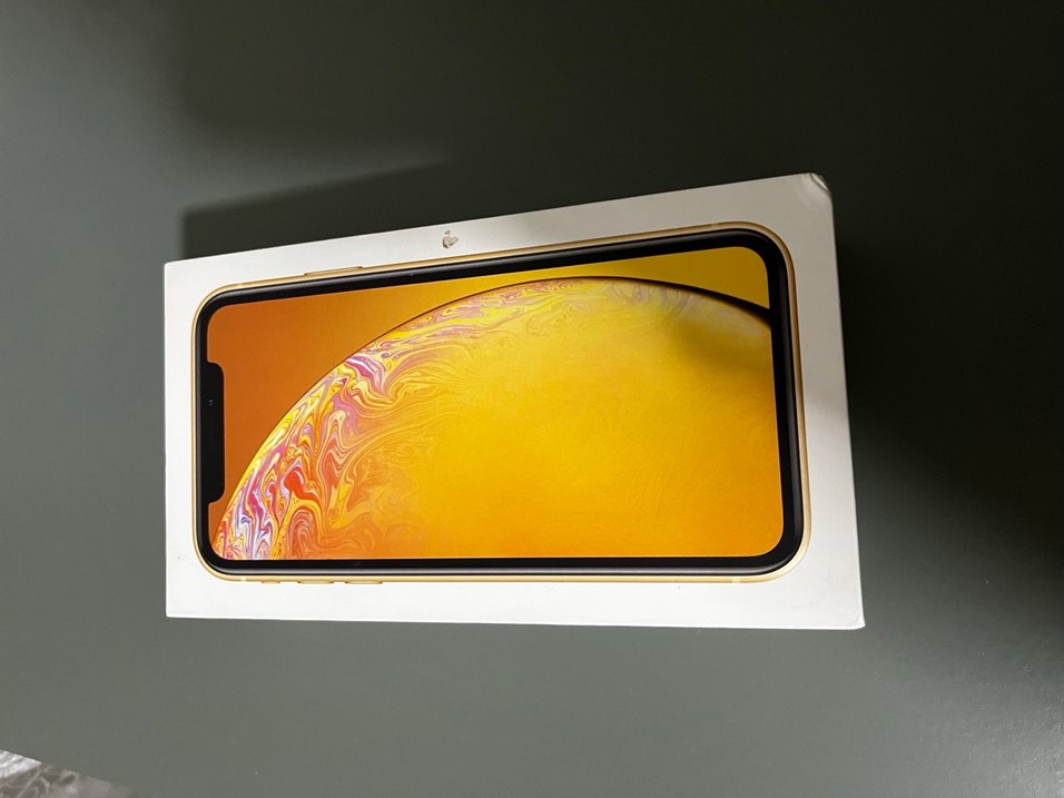 Sarı iPhone kutusu XR - Görsel 2