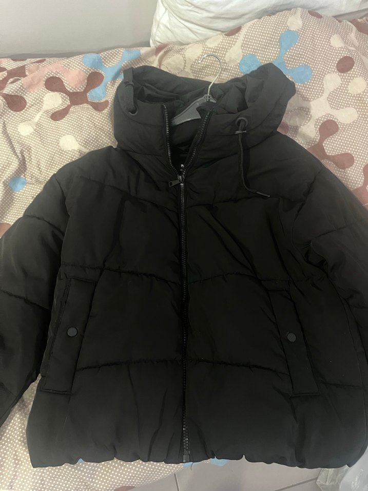 Kadın Siyah Kapüşonlu Fermuarlı Mont - Görsel 2