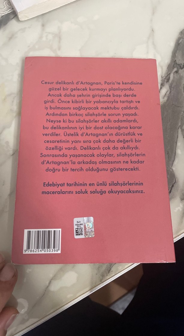 Üç Silahşörler - Alexandre Dumas - Görsel 2