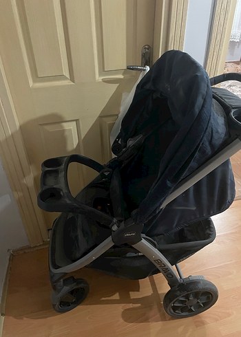 Siyah Bebek Arabası - Görsel 2