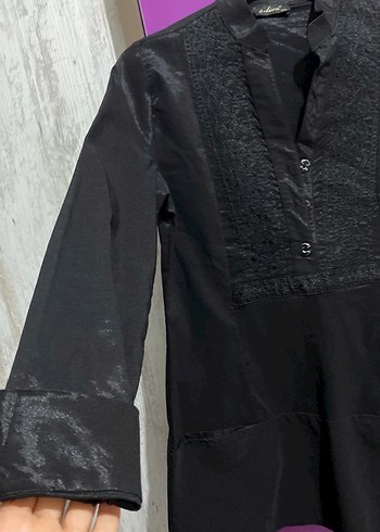 Diğer Siyah Düğmeli Göğüs Nakışlı Hamile Bluzu