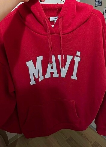 s Beden kırmızı Renk MAVİ SWEATSHİRTT