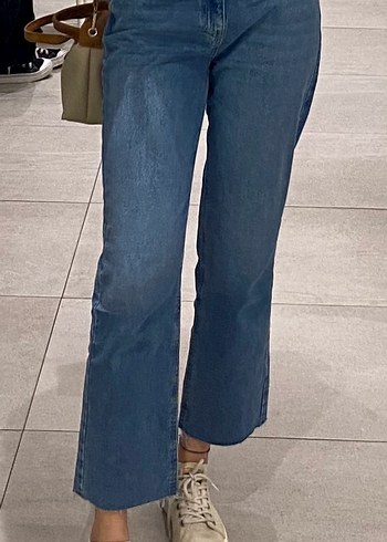 Kadın Mavi Midi Boy Bol Kesim Kot Pantolon - Görsel 4