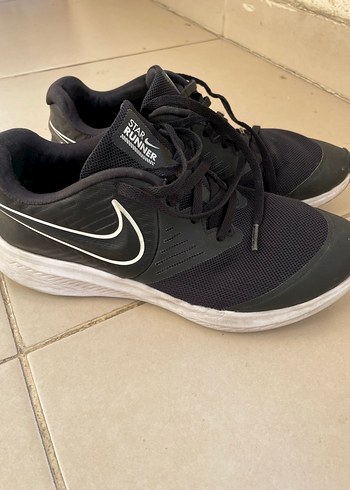 Siyah Nike Star Runner Kadın Spor Ayakkabı mı