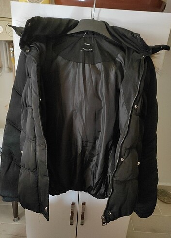 Bershka sişme mont - Görsel 5