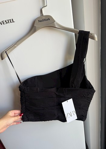 Zara Siyah crop tek askı