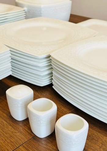  Beden beyaz Renk Karaca Fine Pearl 12 Kişilik 77 Parça Porselen Yemek Seti