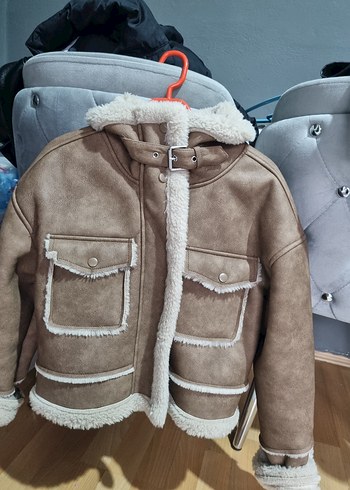 Bershka Kadın Kahverengi Süet Kürklü Kısa Mont